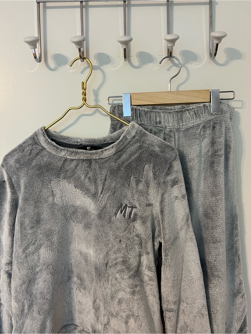 MT Plush Grey Kids Pajama Set - Soft Long Sleeve Top & Pull-On Pants